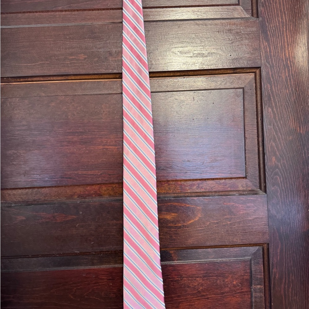Arrow Pink and Cream Striped Tie